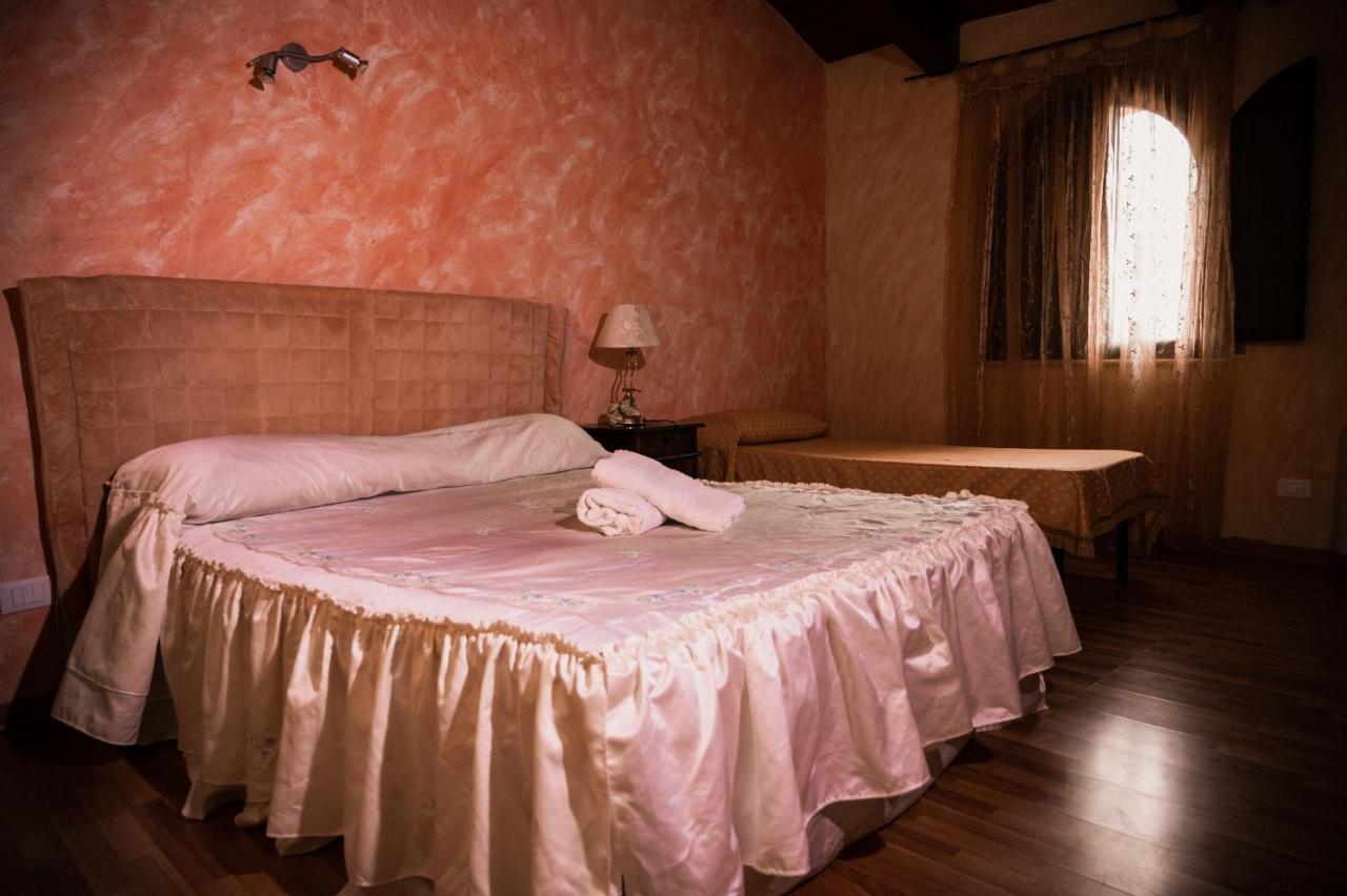 L'Anticocasale Guest House Altomonte Ngoại thất bức ảnh