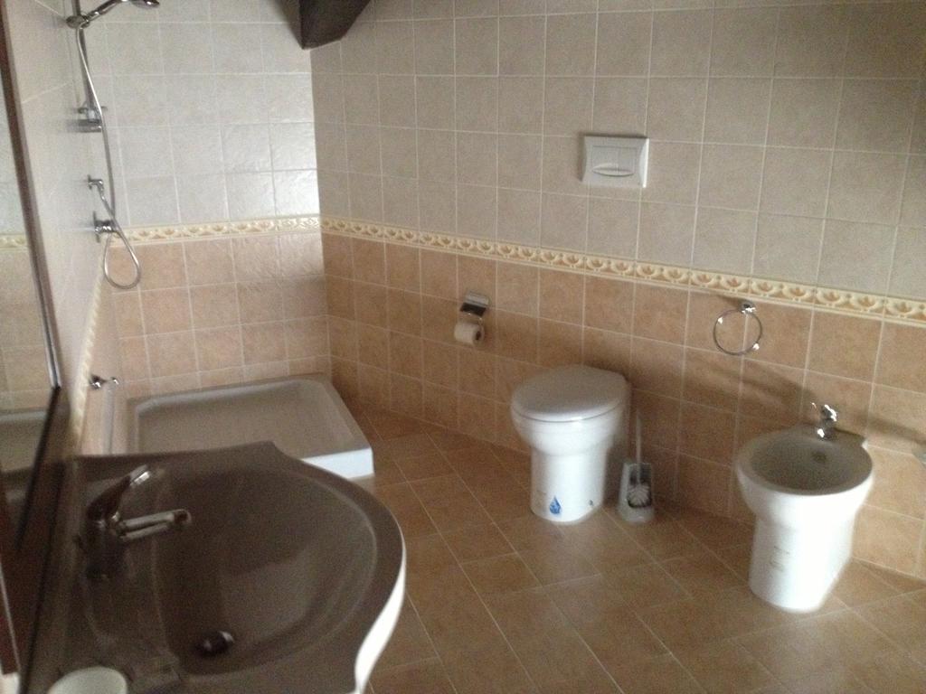 L'Anticocasale Guest House Altomonte Phòng bức ảnh