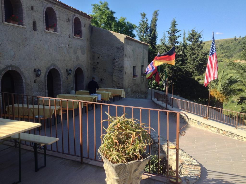 L'Anticocasale Guest House Altomonte Ngoại thất bức ảnh